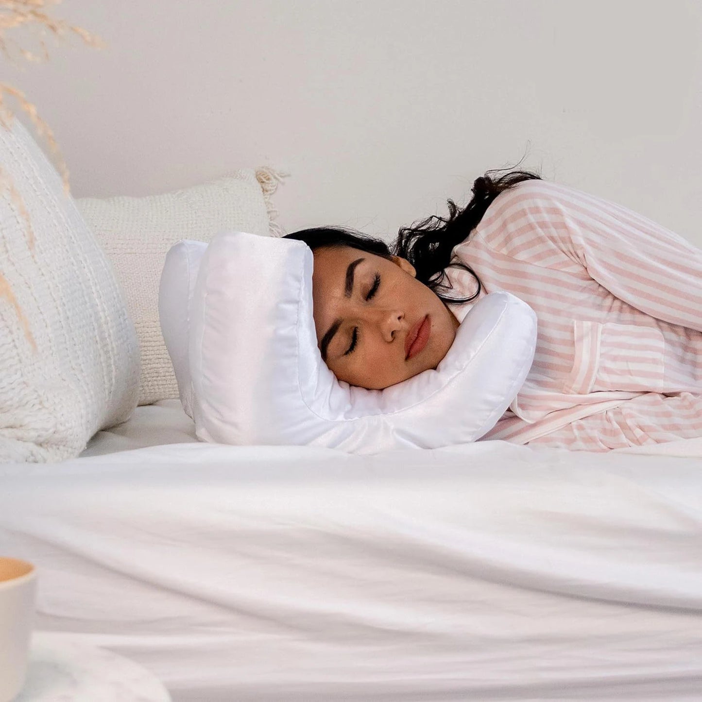 GlowContour™ — Grace & Glow Satin Silk Sleep Pillow for Flawless Face & Neck Alignment